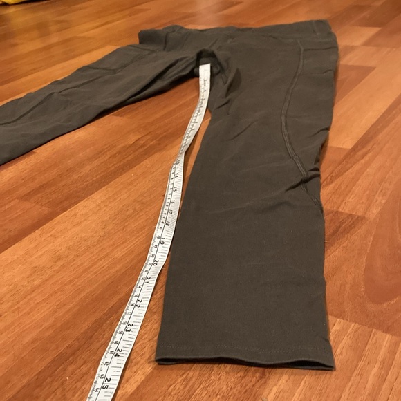 Pact Army Green Organic Cotton Pocket Leggings Size Small - Picture 3 of 3